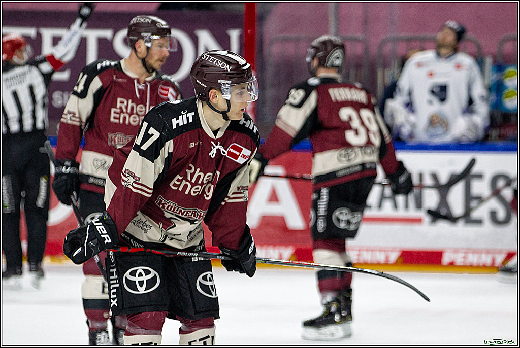 PENNY DEL;  Koelner Haie - Straubing Tigers; Koeln, 14.04.2021